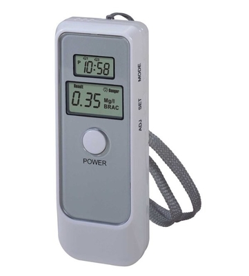 Capteur d'alcool de semi-conducteur Bac Tester personnel 6389a2 avec l'accumulateur alcalin de 2 X D.C.A.